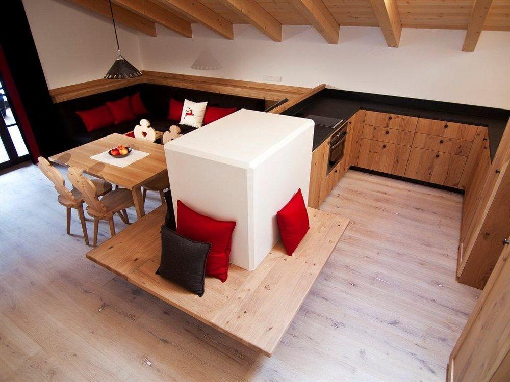 Zin Senfter Residence Сан Кандидо Екстериор снимка